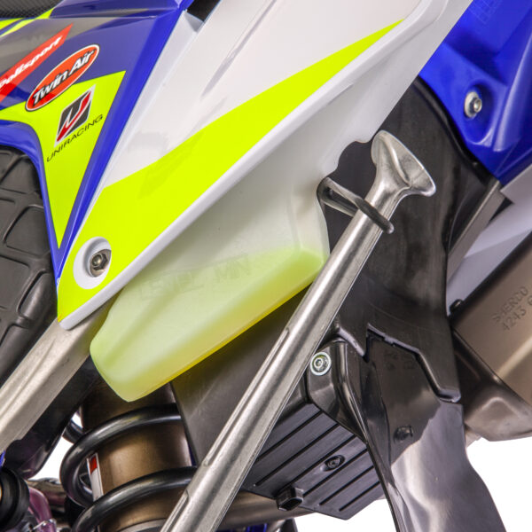 Expansion Tank And Crutch